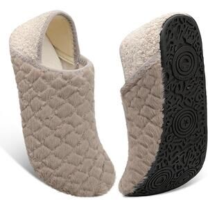 Fires Womens Size 7/8 Fuzzy Gray Slide On Rubber Sole Lightweight House Slippers